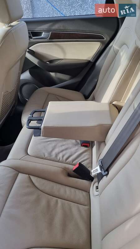 Внедорожник / Кроссовер Audi Q5 2015 в Яготине