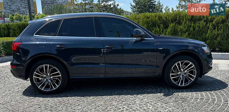 Внедорожник / Кроссовер Audi Q5 2012 в Днепре