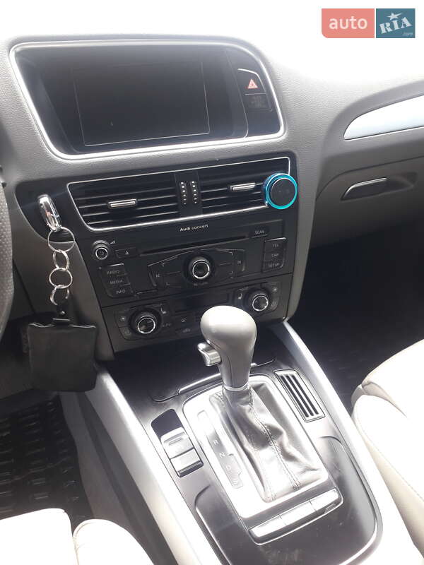 Внедорожник / Кроссовер Audi Q5 2009 в Самборе