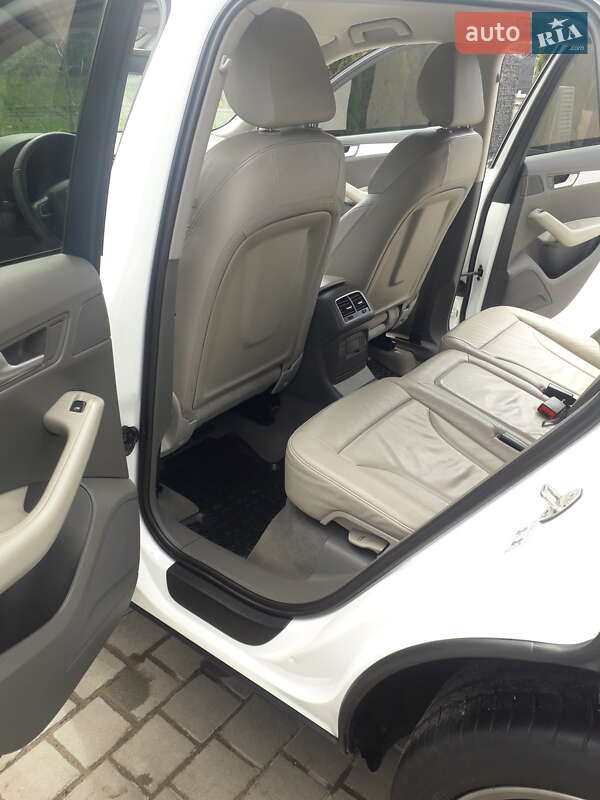 Внедорожник / Кроссовер Audi Q5 2009 в Самборе