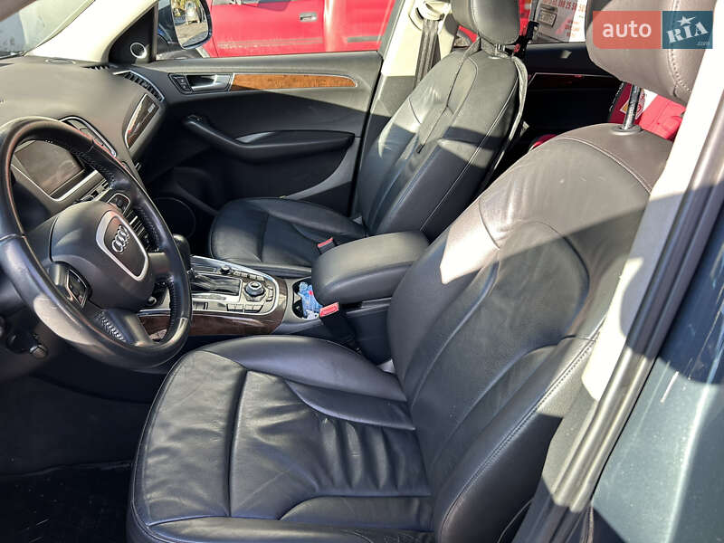 Внедорожник / Кроссовер Audi Q5 2011 в Львове