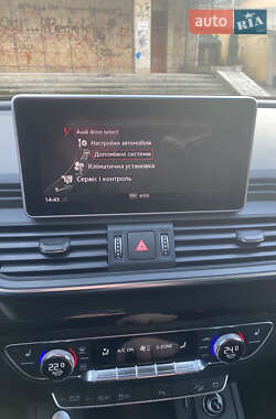 Внедорожник / Кроссовер Audi Q5 2018 в 
