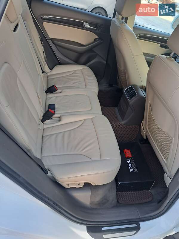 Внедорожник / Кроссовер Audi Q5 2013 в Львове