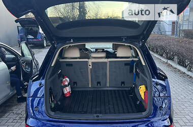 Внедорожник / Кроссовер Audi Q5 2016 в 