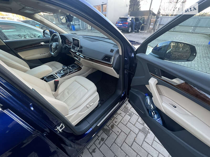 Внедорожник / Кроссовер Audi Q5 2016 в Львове