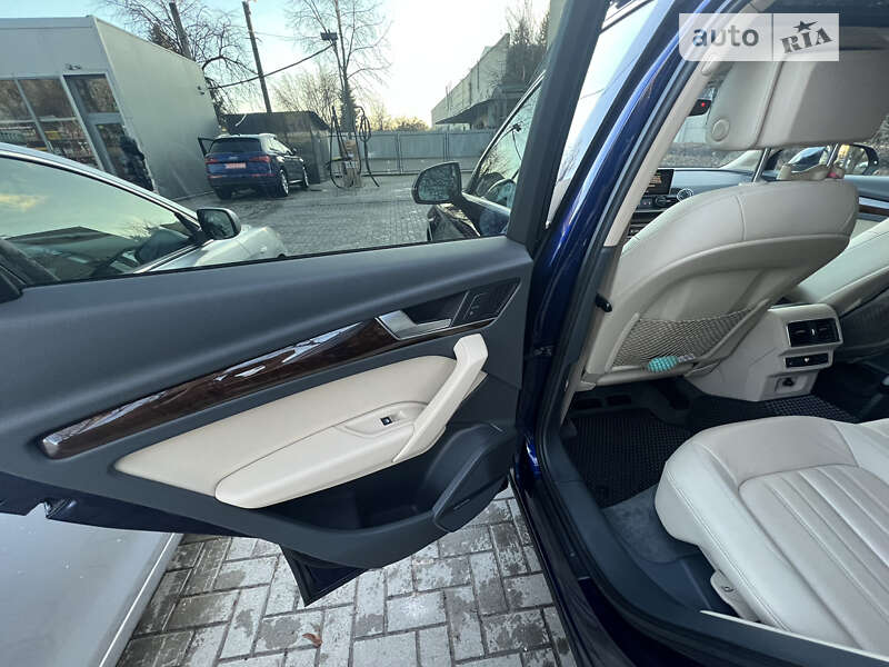 Внедорожник / Кроссовер Audi Q5 2016 в Львове
