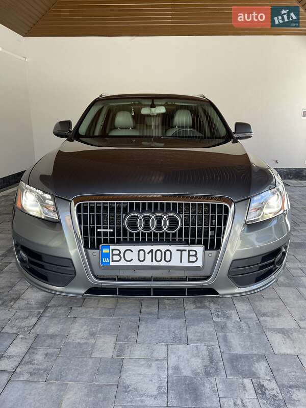 Внедорожник / Кроссовер Audi Q5 2012 в Городке