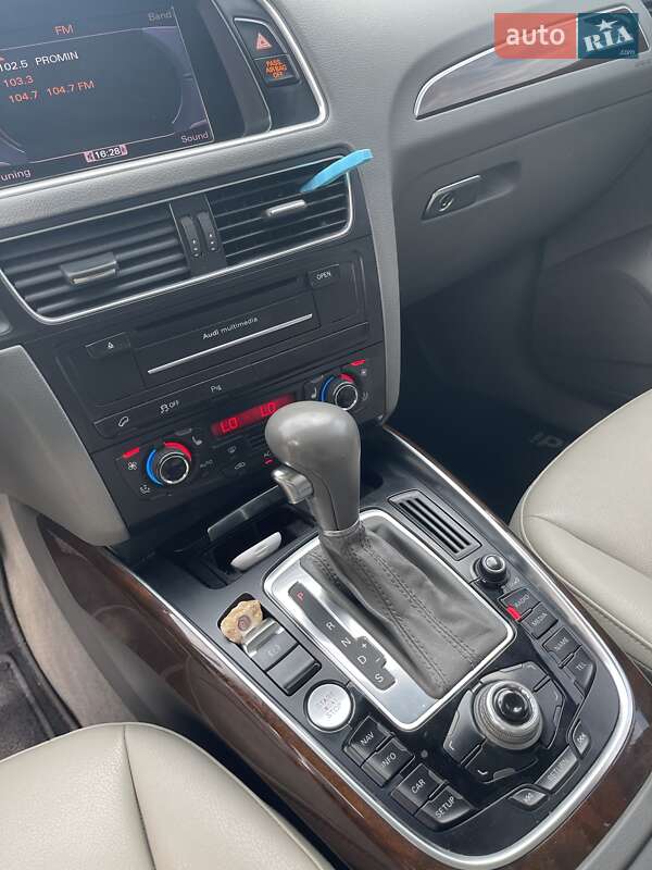 Внедорожник / Кроссовер Audi Q5 2012 в Городке