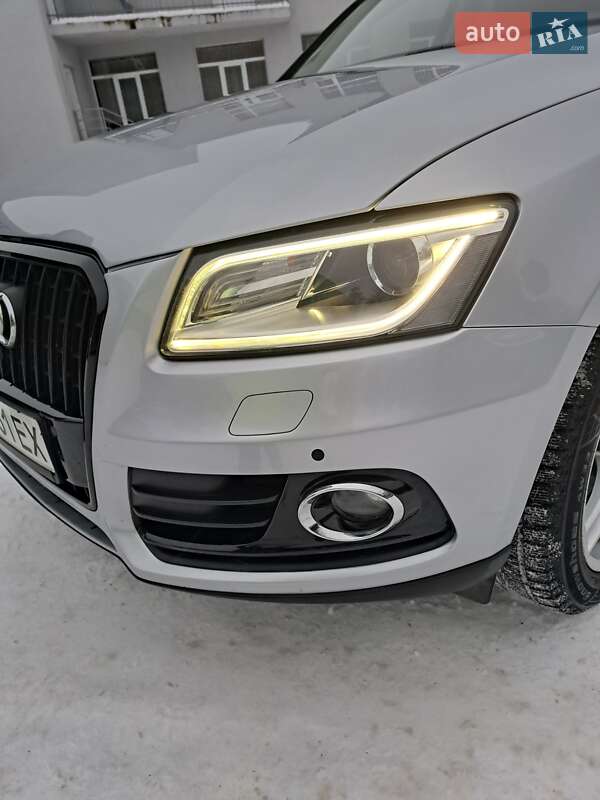 Позашляховик / Кросовер Audi Q5 2015 в Луцьку