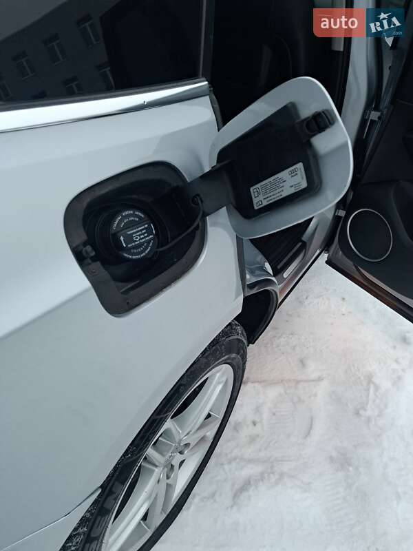 Позашляховик / Кросовер Audi Q5 2015 в Луцьку