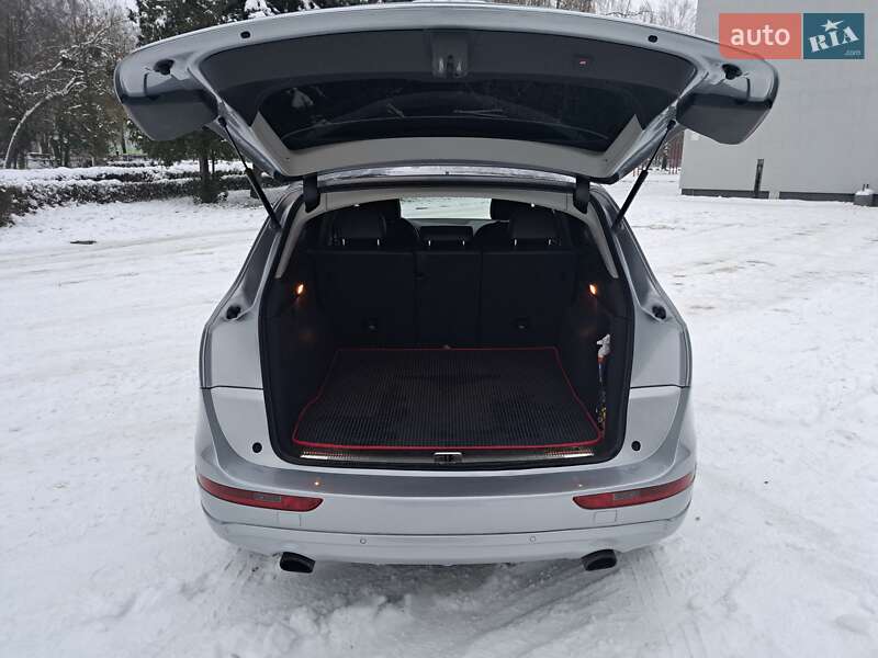 Позашляховик / Кросовер Audi Q5 2015 в Луцьку