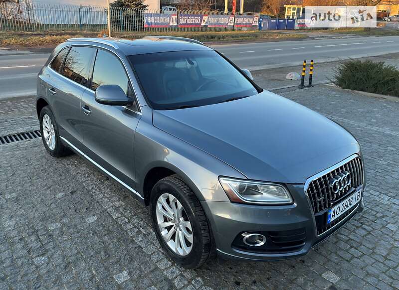 Внедорожник / Кроссовер Audi Q5 2014 в Ужгороде