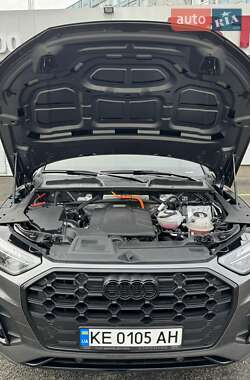 Внедорожник / Кроссовер Audi Q5 2021 в 