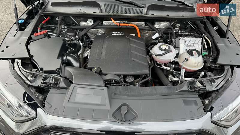 Внедорожник / Кроссовер Audi Q5 2021 в Днепре