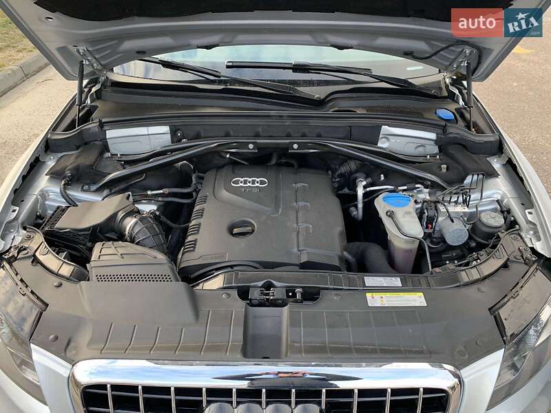 Внедорожник / Кроссовер Audi Q5 2010 в Дрогобыче