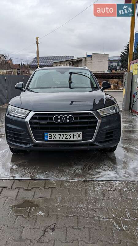 Внедорожник / Кроссовер Audi Q5 2019 в Хмельницком