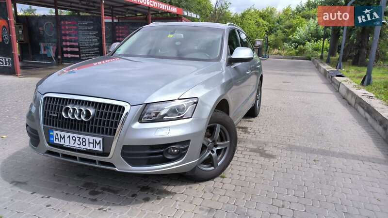 Позашляховик / Кросовер Audi Q5 2008 в Житомирі