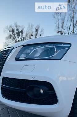 Внедорожник / Кроссовер Audi Q5 2011 в Черновцах