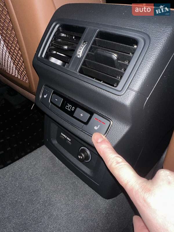 Внедорожник / Кроссовер Audi Q5 2021 в Киеве