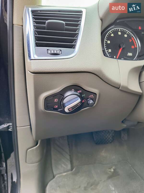 Внедорожник / Кроссовер Audi Q5 2011 в Львове