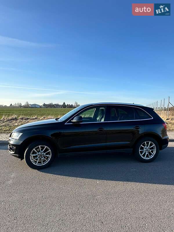 Позашляховик / Кросовер Audi Q5 2009 в Львові