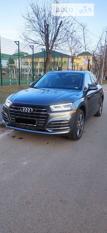 Внедорожник / Кроссовер Audi Q5 2019 в Киеве