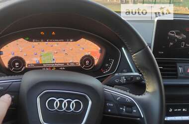 Внедорожник / Кроссовер Audi Q5 2019 в 