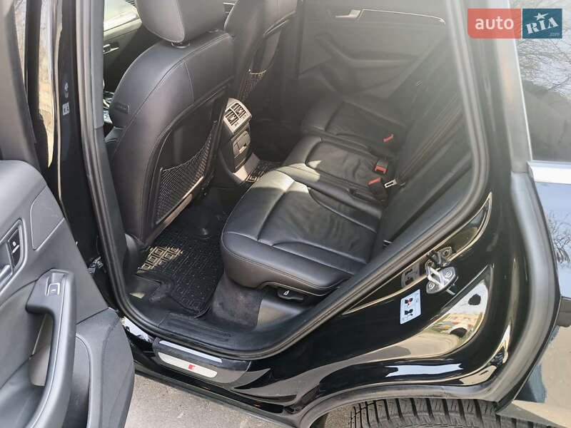Внедорожник / Кроссовер Audi Q5 2014 в Ровно