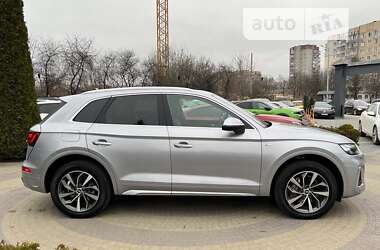 Внедорожник / Кроссовер Audi Q5 2021 в Львове