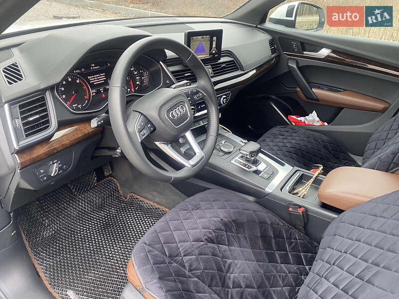 Внедорожник / Кроссовер Audi Q5 2019 в Сумах