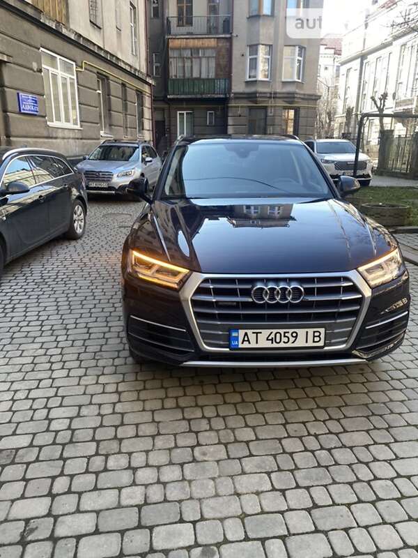 Внедорожник / Кроссовер Audi Q5 2018 в Ивано-Франковске