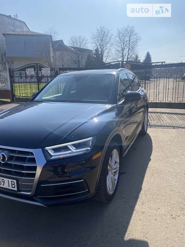 Внедорожник / Кроссовер Audi Q5 2018 в Ивано-Франковске