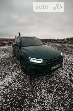 Внедорожник / Кроссовер Audi Q5 2017 в Кривом Роге