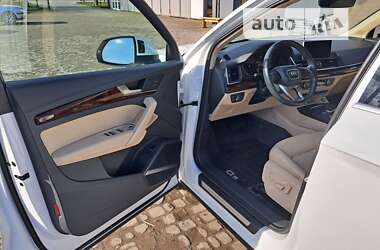 Внедорожник / Кроссовер Audi Q5 2017 в 