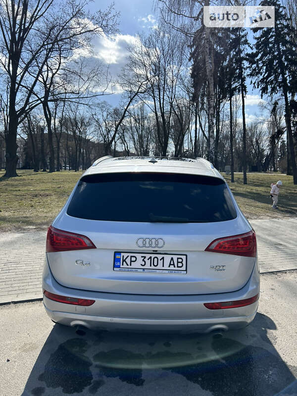 Внедорожник / Кроссовер Audi Q5 2011 в Днепре