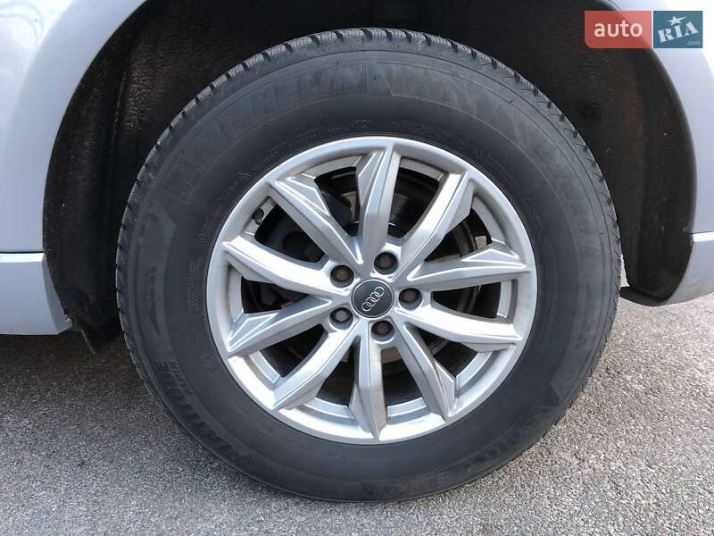 Внедорожник / Кроссовер Audi Q5 2015 в Киеве
