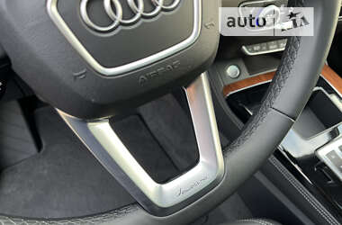 Позашляховик / Кросовер Audi Q5 2022 в Бучачі