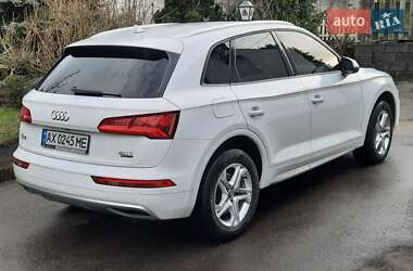 Позашляховик / Кросовер Audi Q5 2018 в Львові