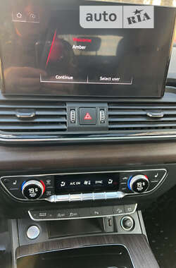 Позашляховик / Кросовер Audi Q5 2020 в Хмільнику