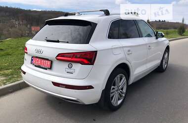 Внедорожник / Кроссовер Audi Q5 2019 в Львове