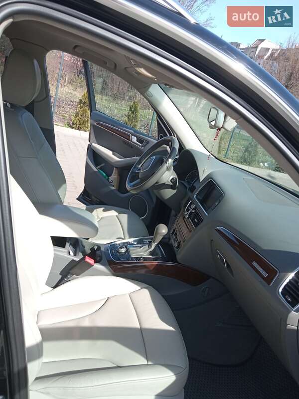 Внедорожник / Кроссовер Audi Q5 2011 в Шептицькому