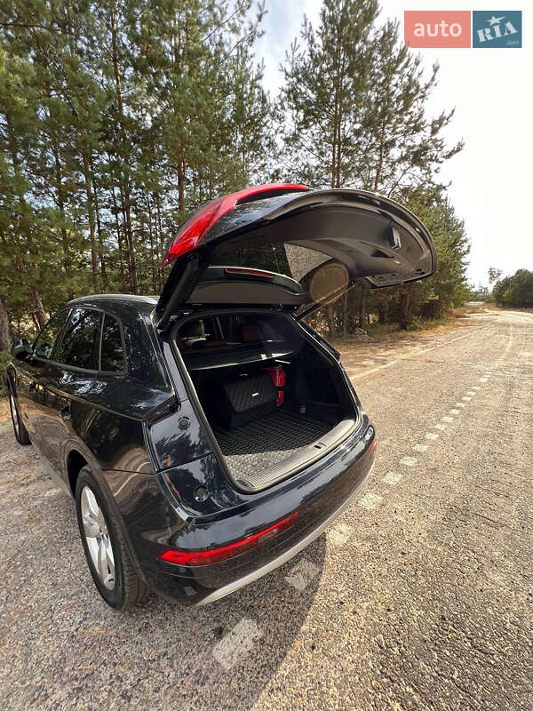 Внедорожник / Кроссовер Audi Q5 2018 в Смеле