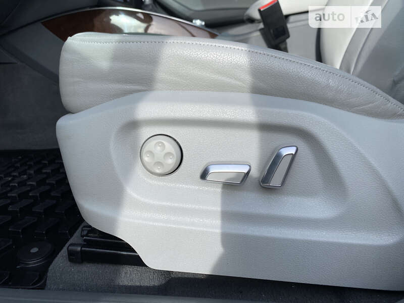 Внедорожник / Кроссовер Audi Q5 2015 в Стрые