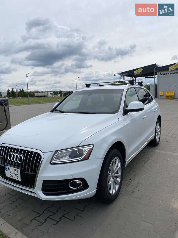 Позашляховик / Кросовер Audi Q5 2013 в Глобиному