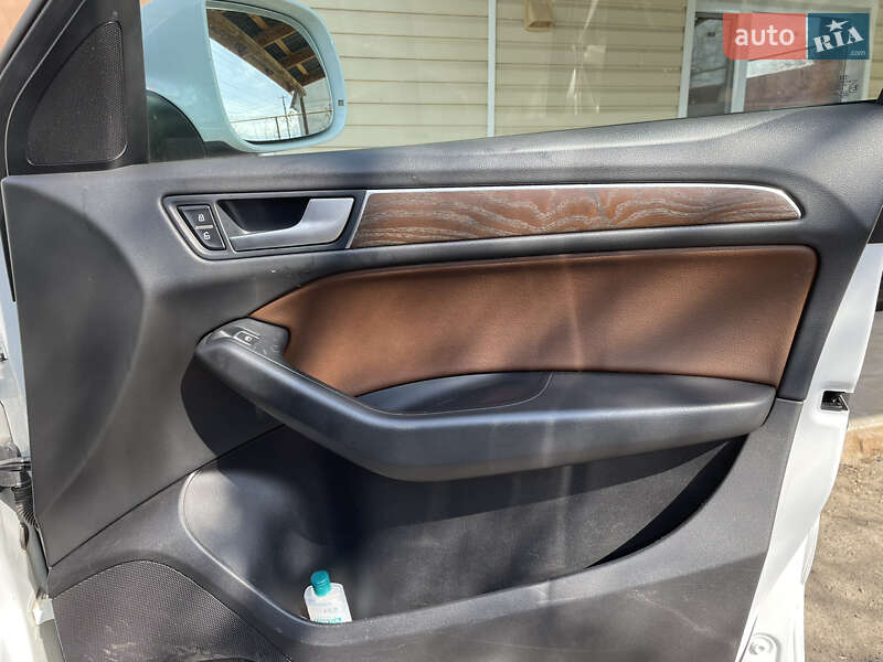 Позашляховик / Кросовер Audi Q5 2013 в Глобиному