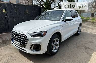 Позашляховик / Кросовер Audi Q5 2020 в Києві