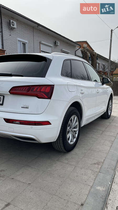 Внедорожник / Кроссовер Audi Q5 2017 в Новомиргороде фото 9 Внедорожник / Кроссовер Audi Q5 2017 в Новомиргороде