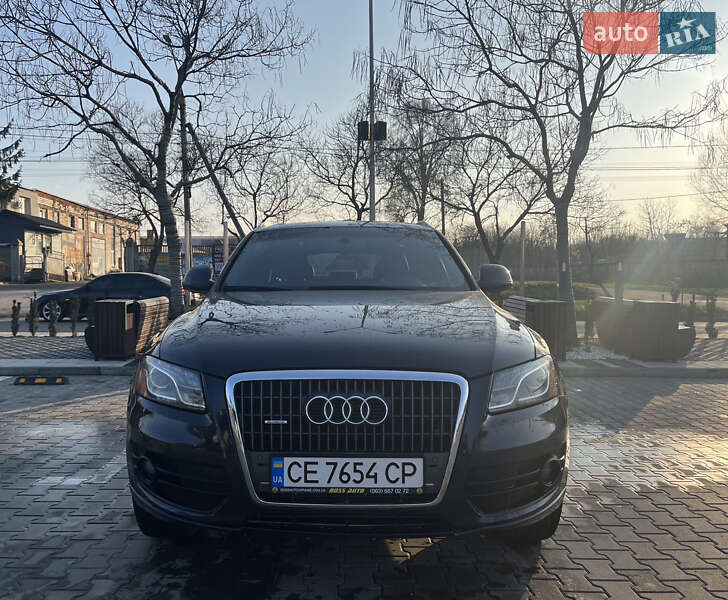 Внедорожник / Кроссовер Audi Q5 2011 в Черновцах