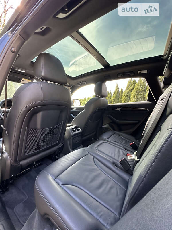 Внедорожник / Кроссовер Audi Q5 2015 в Самборе
