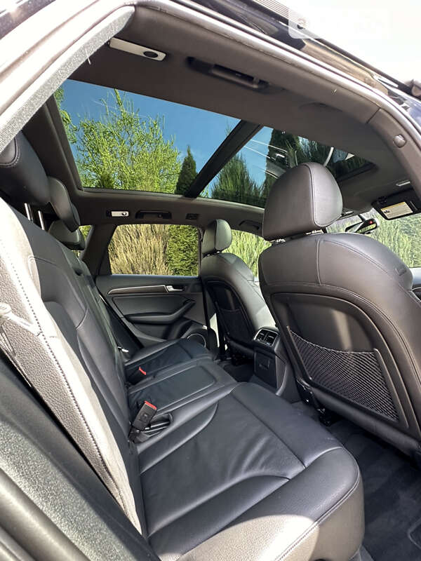 Внедорожник / Кроссовер Audi Q5 2015 в Самборе